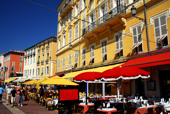 Primary colours in Nice.