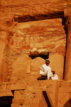 Petra and the keeper of the tombs