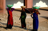 Agra workers